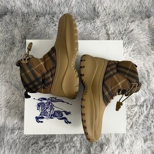 Burberry Scoot Trek Boots